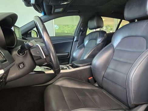Used 2019 Kia Stinger GT2 image 16