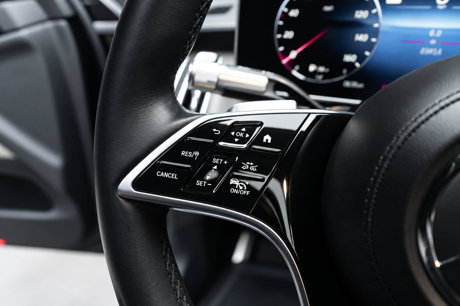 Used 2022 Mercedes-Benz S 500 4MATIC w/ AMG Line Package image 32