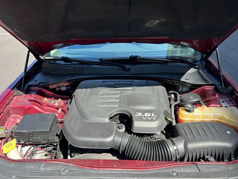 Used 2016 Chrysler 300 Limited RWD image 42