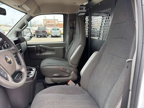 Used 2024 Chevrolet Express 2500 w/ Driver Convenience Package image 24