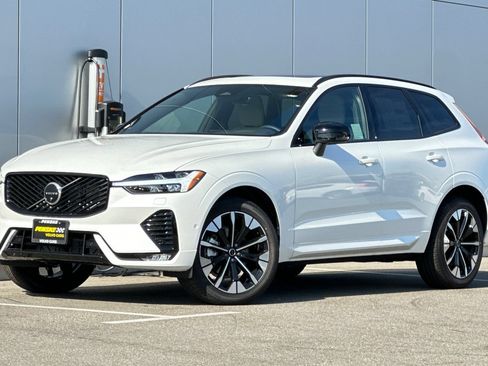 Used 2026 Volvo XC60 B5 Plus w/ Protection Package Premier AWD/4WD image 1