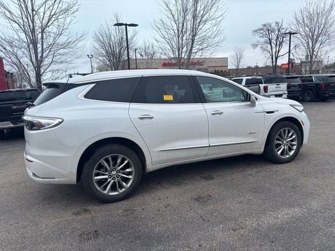 Used 2024 Buick Enclave Avenir w/ Avenir Technology Package image 6