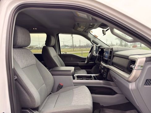 Used 2025 Ford F350 XLT AWD/4WD image 31