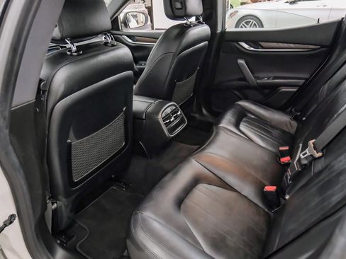 Used 2018 Maserati Ghibli S image 54