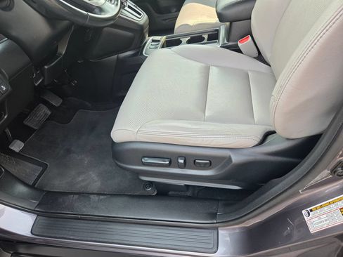 Used 2015 Honda CR-V Touring image 19