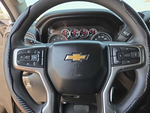 Used 2022 Chevrolet Silverado 2500 Custom w/ Custom Value Package AWD/4WD image 23