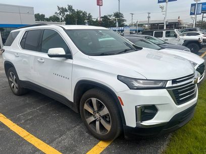 Used 2023 Chevrolet Traverse LT w/ LT Premium Package
