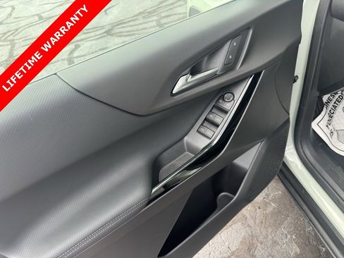 New 2026 Chevrolet Equinox LT image 14