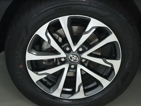 Certified 2023 Toyota Corolla Cross XLE w/ Convenience Package AWD/4WD image 37