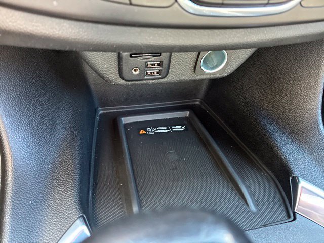 Used 2022 Chevrolet Traverse LT w/ LT Premium Package FWD image 26