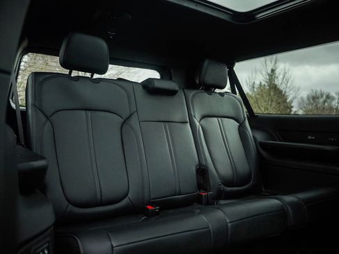 New 2026 Jeep Grand Wagoneer L Limited AWD/4WD image 13