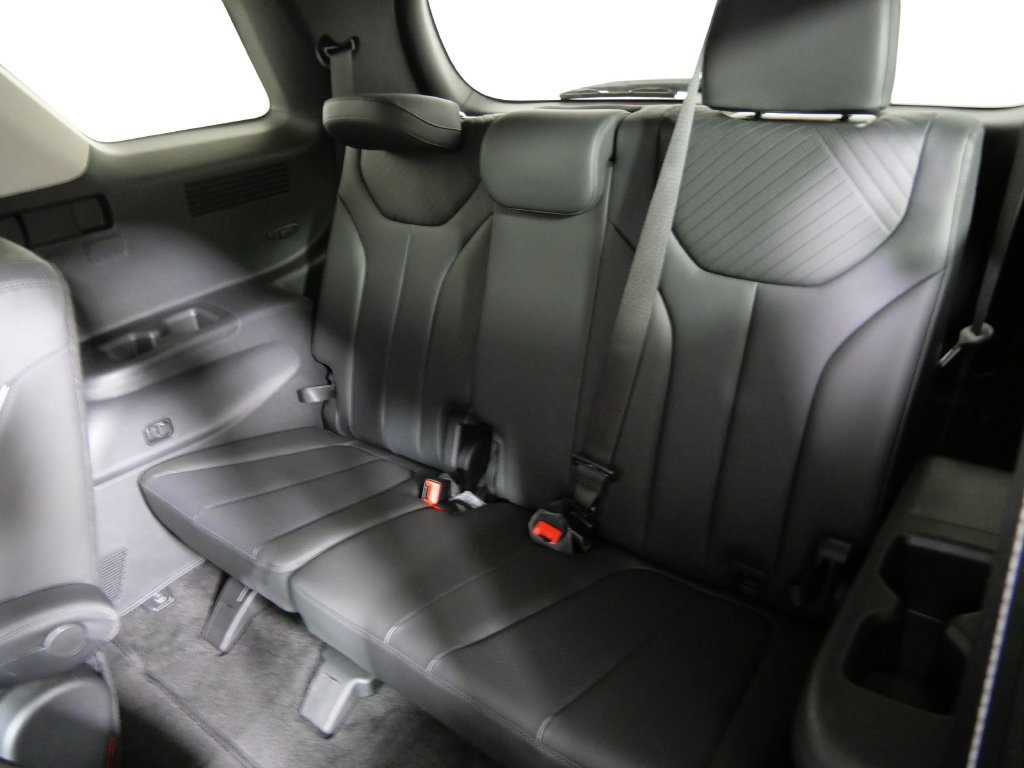 Used 2024 Hyundai Palisade SEL FWD image 19