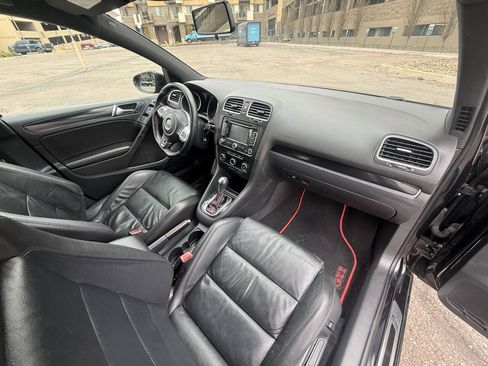 Used 2014 Volkswagen GTI Driver's Edition FWD image 25