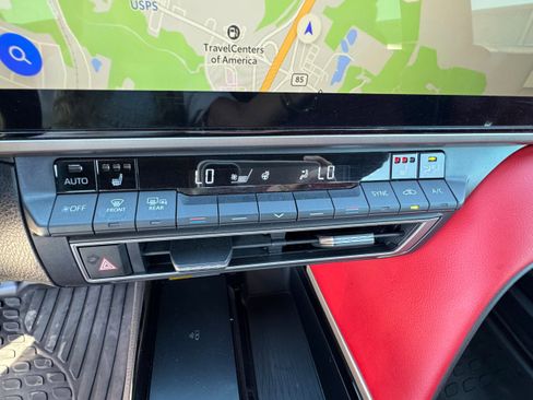 Used 2025 Toyota Camry XSE image 16