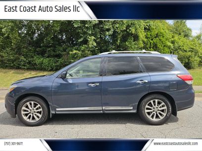 Used 2015 Nissan Pathfinder SL w/ SL Premium Package