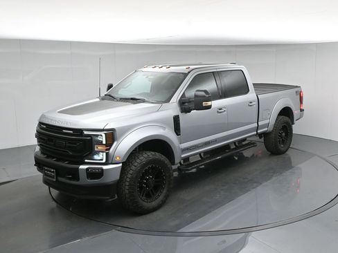 Used 2022 Ford F250 Lariat w/ Black Appearance Package AWD/4WD image 42