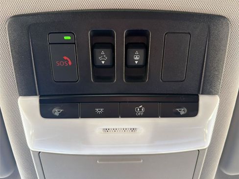 Used 2023 Nissan Rogue Platinum AWD/4WD image 12