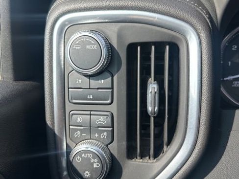 Used 2022 GMC Sierra 2500 SLE w/ SLE Value Package; image 13