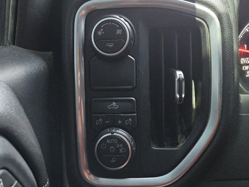 Used 2019 Chevrolet Silverado 1500 LT w/ Texas Edition image 18