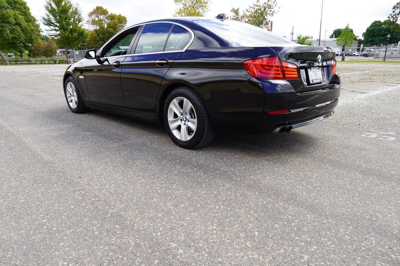 Used 2013 BMW 528i xDrive Sedan AWD/4WD image 6