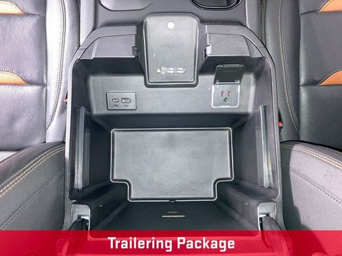 Used 2024 GMC Sierra 1500 AT4 w/ Technology Package AWD/4WD image 16