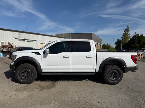 Used 2023 Ford F150 Raptor w/ Raptor Carbon Fiber Package AWD/4WD image 2