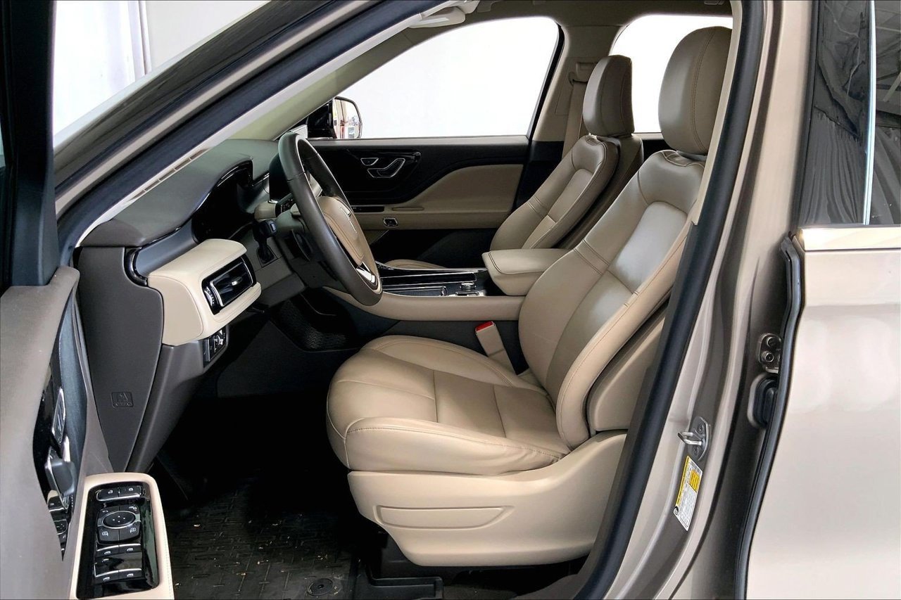 Used 2021 Lincoln Aviator 2WD image 15