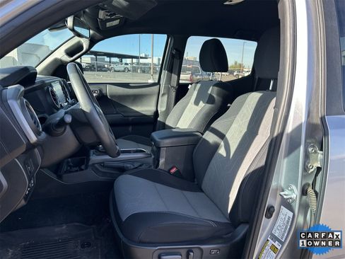 Used 2021 Toyota Tacoma TRD Off-Road w/ Technology Package image 15