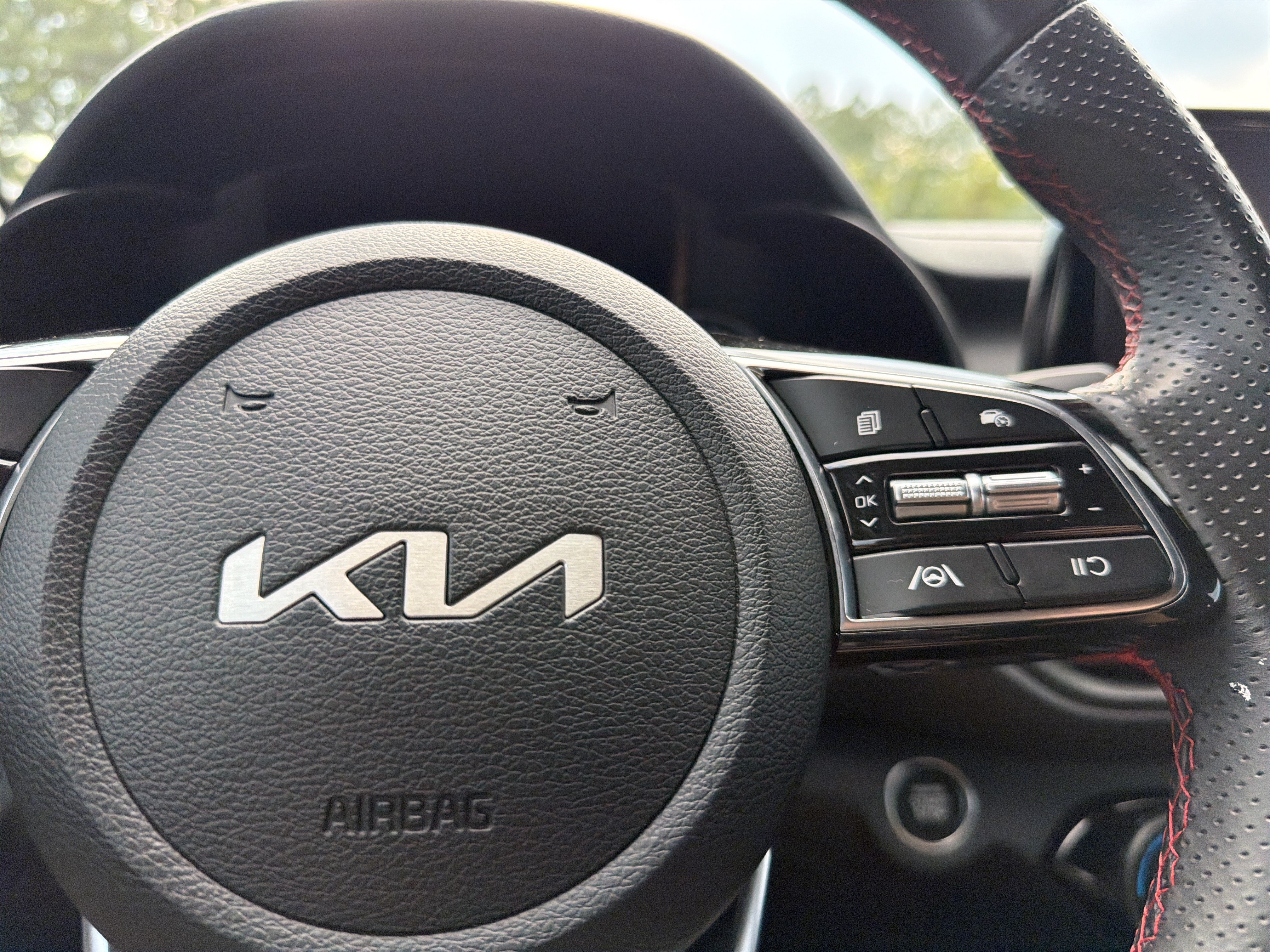 Used 2024 Kia Forte GT FWD image 9