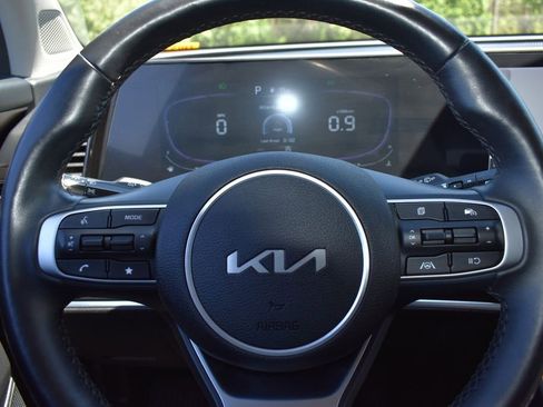 Used 2023 Kia Sportage EX AWD/4WD image 14