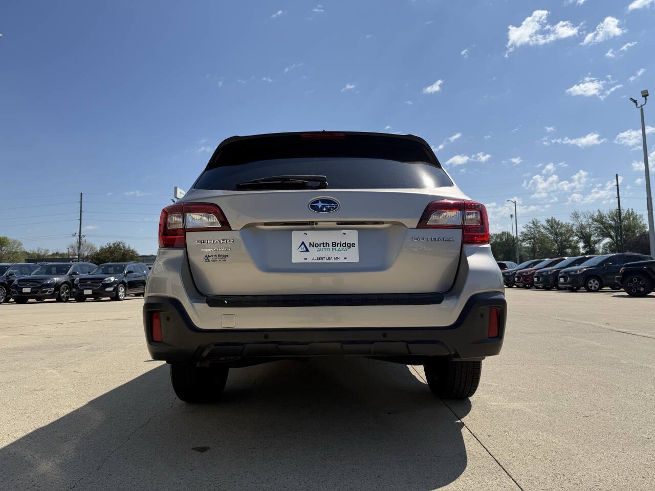 Used 2018 Subaru Outback 2.5i Limited AWD/4WD image 31
