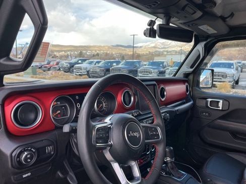 Used 2023 Jeep Gladiator Rubicon w/ Cold Weather Group image 14