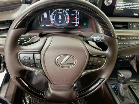 Used 2020 Lexus ES 350 w/ Premium Package image 10