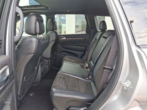 Used 2019 Jeep Grand Cherokee Altitude image 20