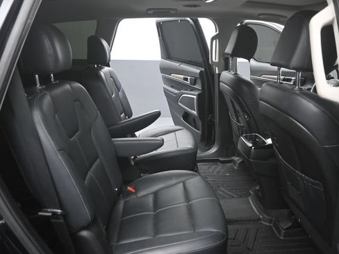 Used 2022 Kia Telluride EX w/ EX Premium Package AWD/4WD image 23