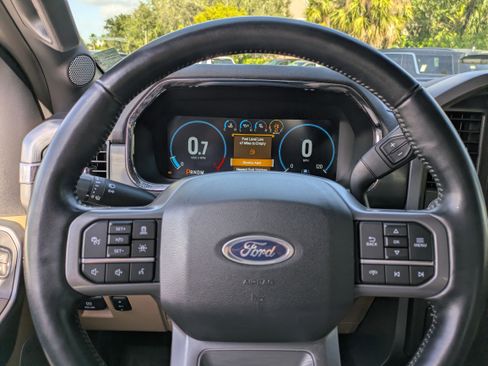 Used 2021 Ford F150 Lariat image 25