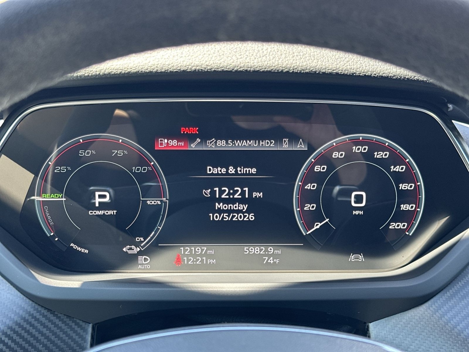 Used 2024 Audi e-tron GT Premium Plus AWD/4WD image 18