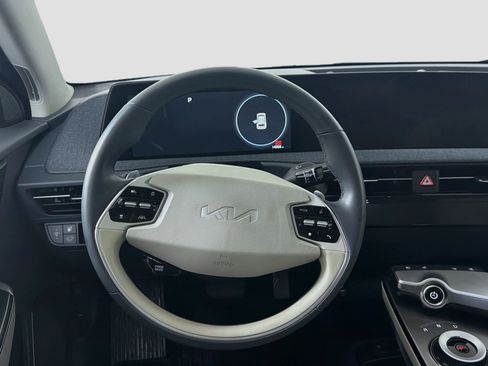 Used 2024 Kia EV6 Wind RWD image 17