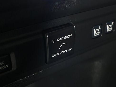 Used 2025 MAZDA CX-70 Plug-In Hybrid w/ Premium Pkg image 13