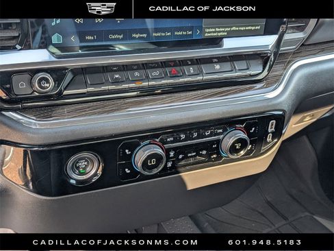 Used 2024 Chevrolet Silverado 1500 LT image 12