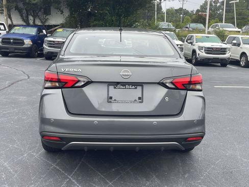 Used 2025 Nissan Versa S FWD image 6