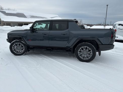 Used 2025 GMC Hummer EV 3X w/ LPO, Sport Package image 5