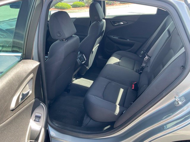 Used 2025 Chevrolet Malibu LT FWD image 12