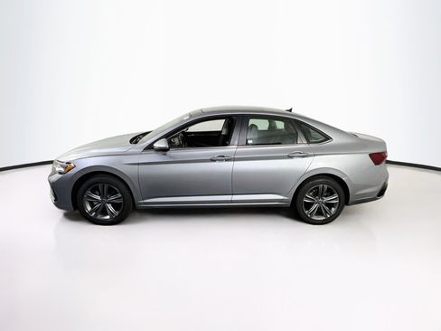 Used 2023 Volkswagen Jetta SE FWD image 8