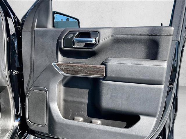 Used 2019 Chevrolet Silverado 1500 RST w/ True North Edition AWD/4WD image 18