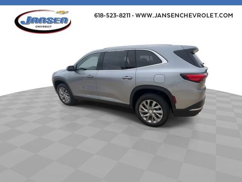 Used 2025 Buick Enclave Preferred AWD/4WD image 6
