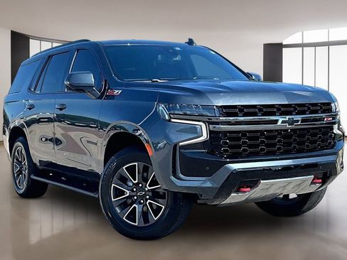 Used 2021 Chevrolet Tahoe Z71 w/ Luxury Package AWD/4WD image 11