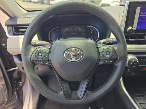 Used 2024 Toyota RAV4 XLE FWD image 23
