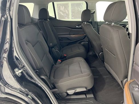 Used 2023 GMC Acadia SLE w/ Driver Convenience Package image 23