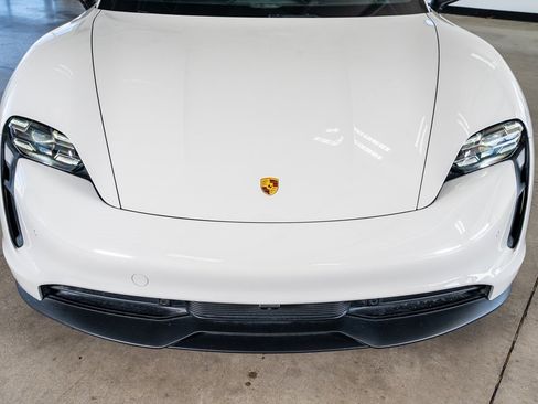 Used 2021 Porsche Taycan 4S image 15